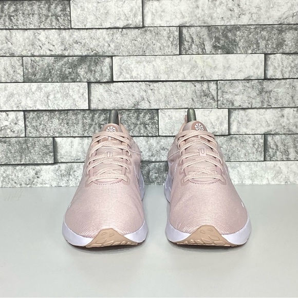New Nike Womens 8 Downshifter 12 Barely Rose Athletic Shoes - Picture 2 of 8